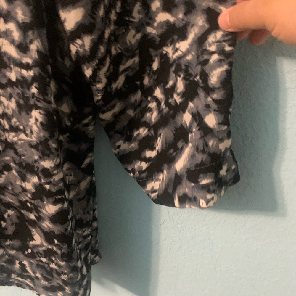 a.n.a. Plus Blouse - Picture 4 of 10